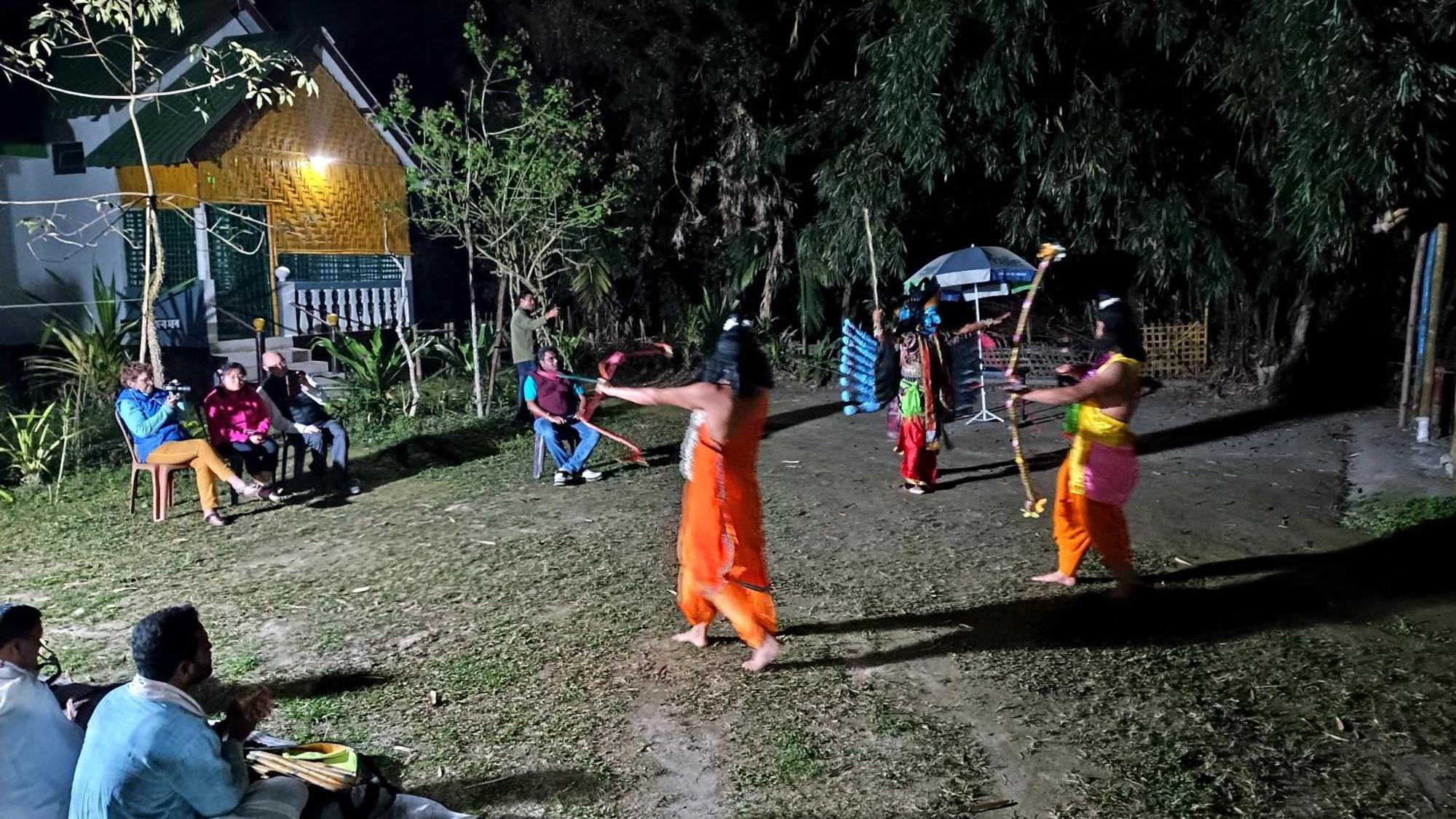 Jyoti Home Bamboo Garden Lodge Majuli ภายนอก รูปภาพ