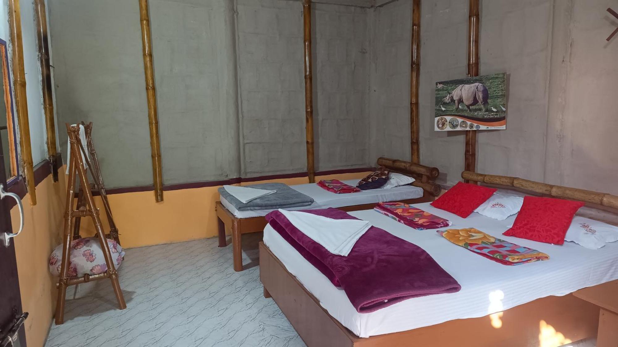 Jyoti Home Bamboo Garden Lodge Majuli ภายนอก รูปภาพ